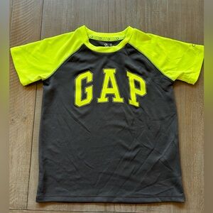 Gap logo tshirt